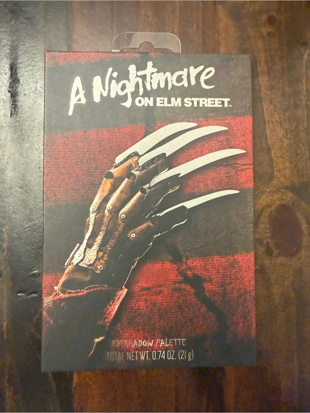 A Nightmare on Elm Street Eyeshadow Palette - Red & Black